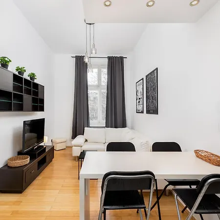 Jozefinska Comfort Апартаменты